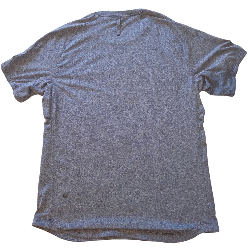 Lululemon License to Train Shirt Short Sleeve Light Blue size small or medium - Picture 9 of 11
